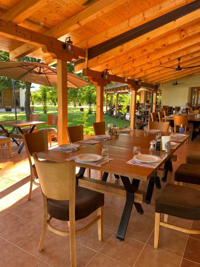 Lazar Winery Tourism B&B Rosoman Ngoại thất bức ảnh