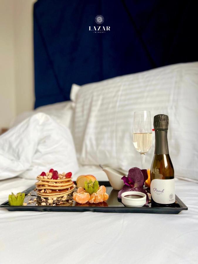 Lazar Winery Tourism B&B Rosoman Ngoại thất bức ảnh
