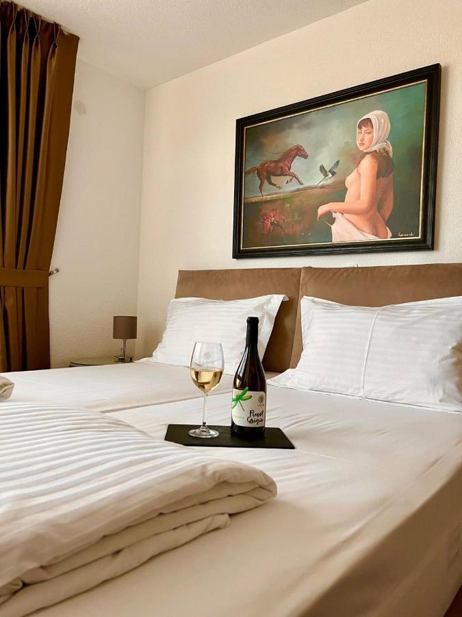 Lazar Winery Tourism B&B Rosoman Ngoại thất bức ảnh